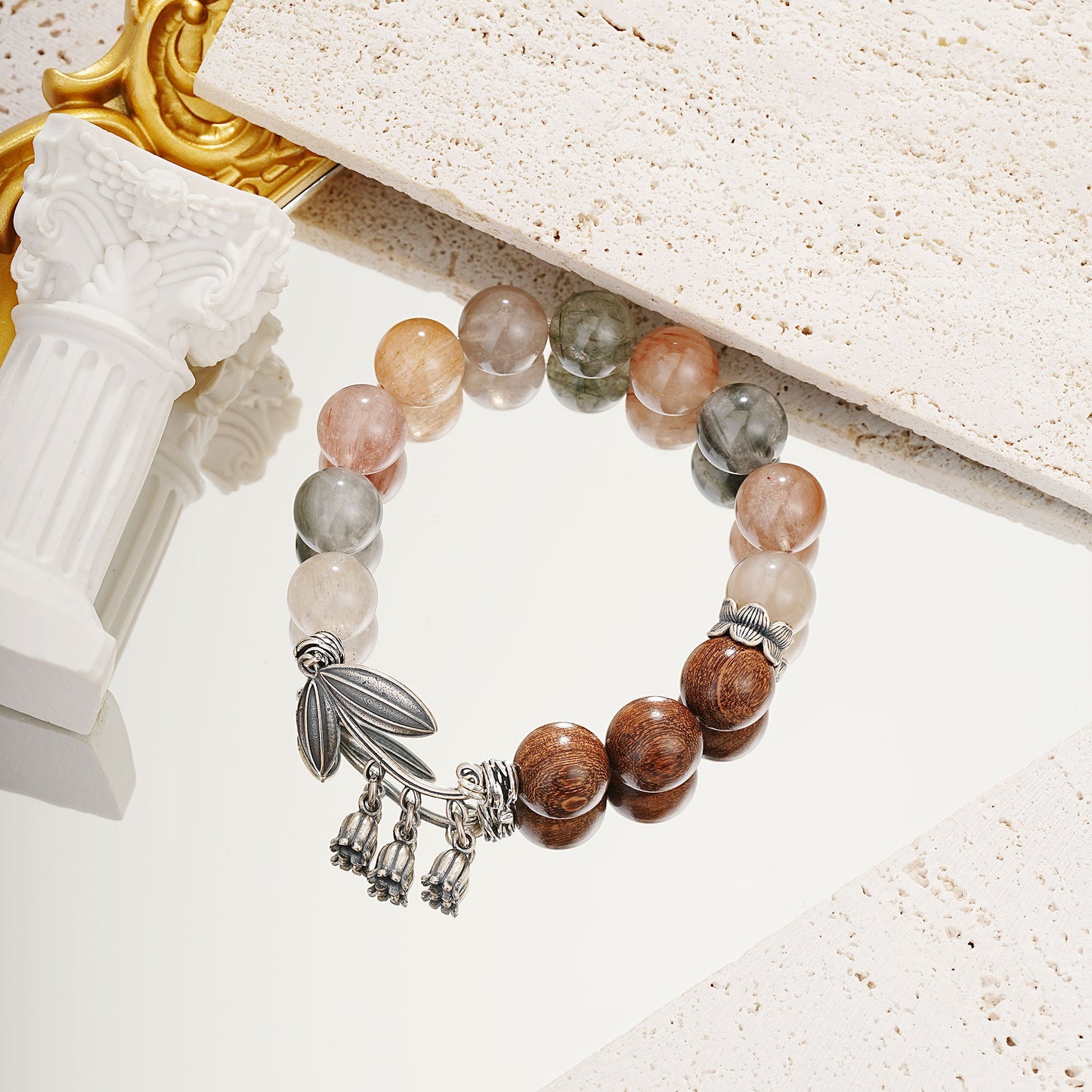 [Buddhist mood]Rabbit hair crystal sandalwood bracelets